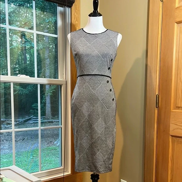 Enfocus Studio Dresses | Enfocus Studio Black And Gray Sheath Dress Sleeveless Crew Neck | Color: Black/Gray | Size: 6 | Shesavage13's Closet Enfocus Studio Dresses | Enfocus Studio Black And Gray Sheath Dress Sleeveless Crew Neck | Color: Black/Gray | Size: 6 | Shesavage13's Closet